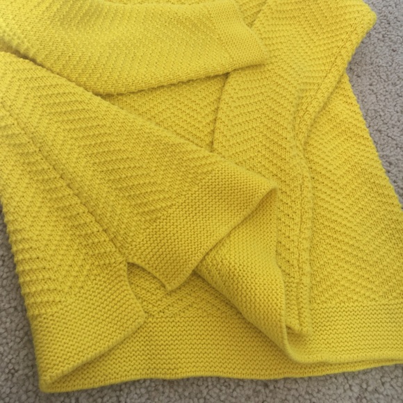 Yellow Old Navy Cotton Sweater - Chevron Stitch - Picture 2 of 4